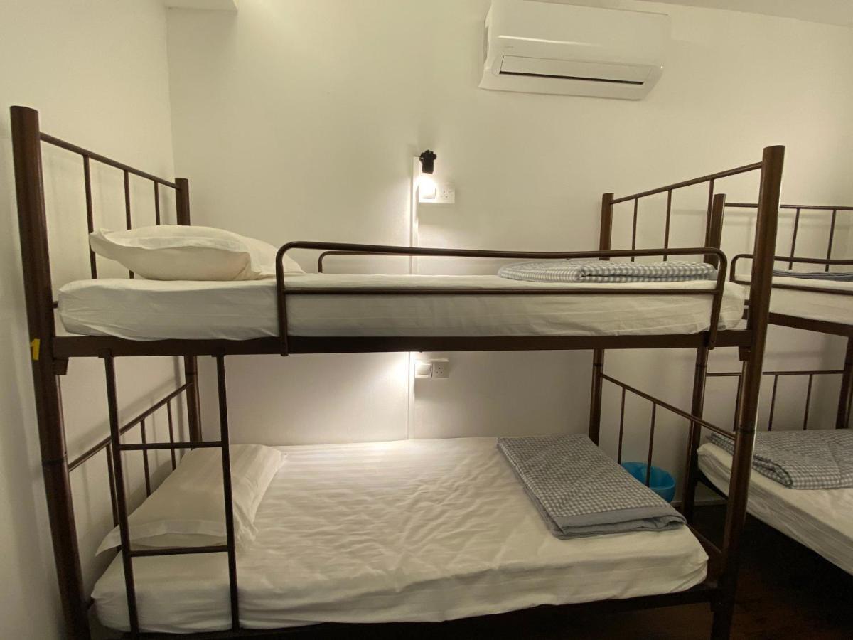 Хостел Sydney Backpackers Jonker Street Melaka Номер фото